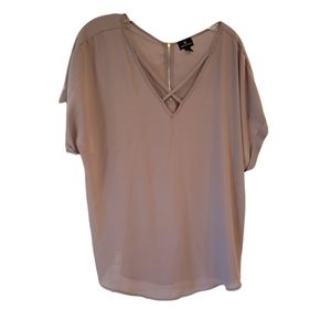 Cuffed sleeve blouse